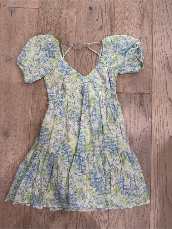 Heartloom Dresses & Skirts - Floral Puff-Sleeve Dress in Blue and Green